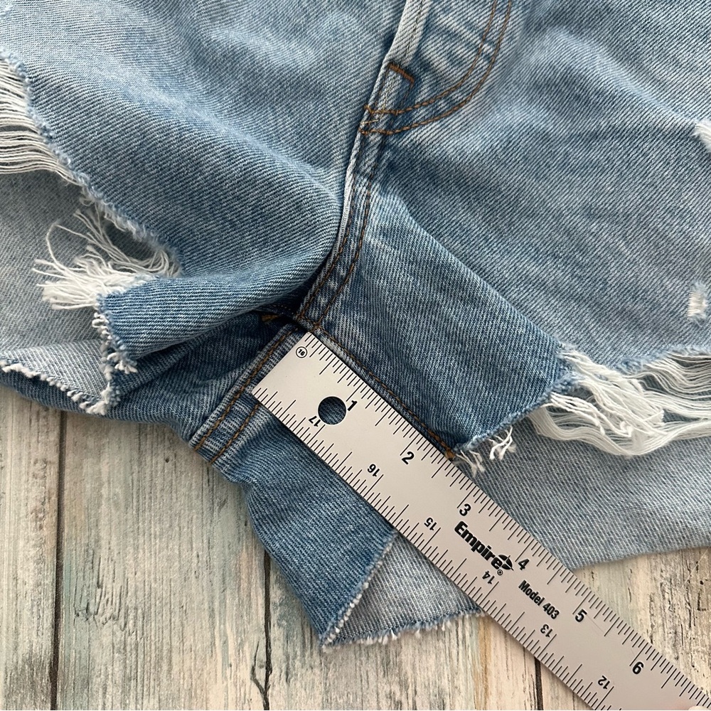 Levi's 501 Shorts Women’s 29 High Rise Distressed Cut Off Denim 56327 Blue NEW - Picture 10 of 11
